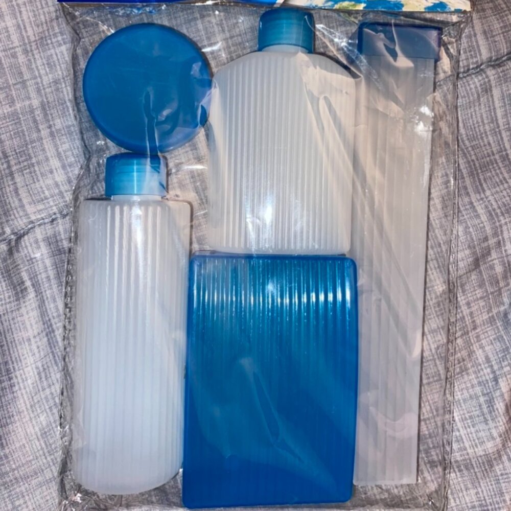 Toiletry Travel Set